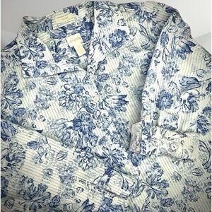 Chico's Women No Iron Blue & White Floral Print Roll Sleeve‎ Buttoned Blouse M